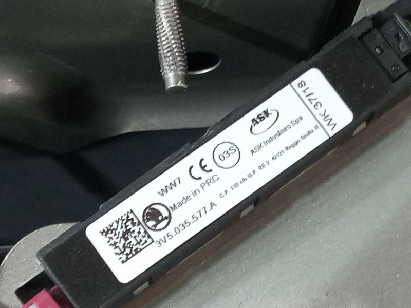Recambio de porton trasero para skoda rapid spaceback (nh1) 1.0 tsi referencia OEM IAM 3V5035577  