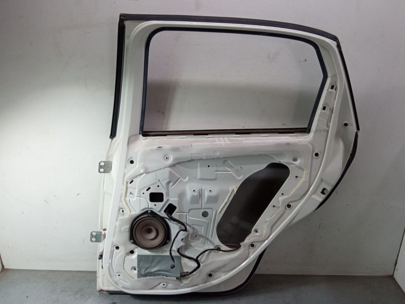 Recambio de puerta trasera derecha para fiat 500l (351_, 352_) 1.4 (199lyb1b) referencia OEM IAM   