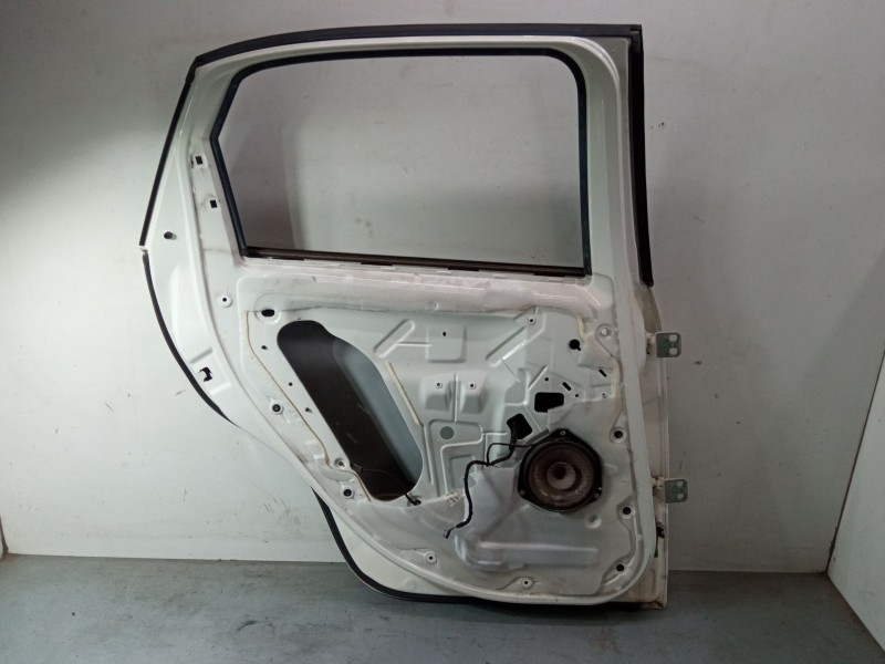 Recambio de puerta trasera izquierda para fiat 500l (351_, 352_) 1.4 (199lyb1b) referencia OEM IAM   