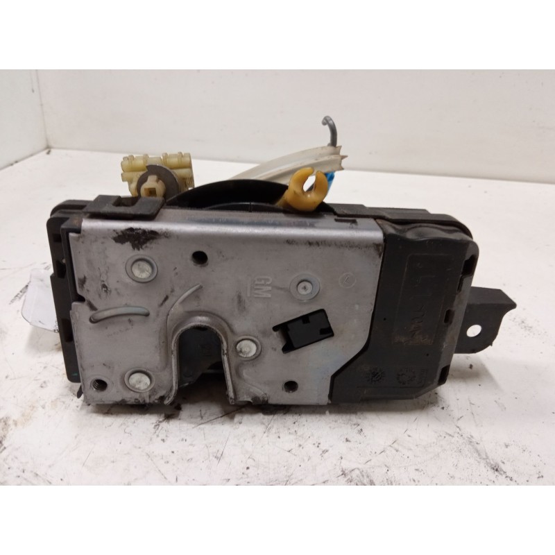 Recambio de cerradura puerta delantera izquierda para opel zafira / zafira family b (a05) 1.7 cdti (m75) referencia OEM IAM   