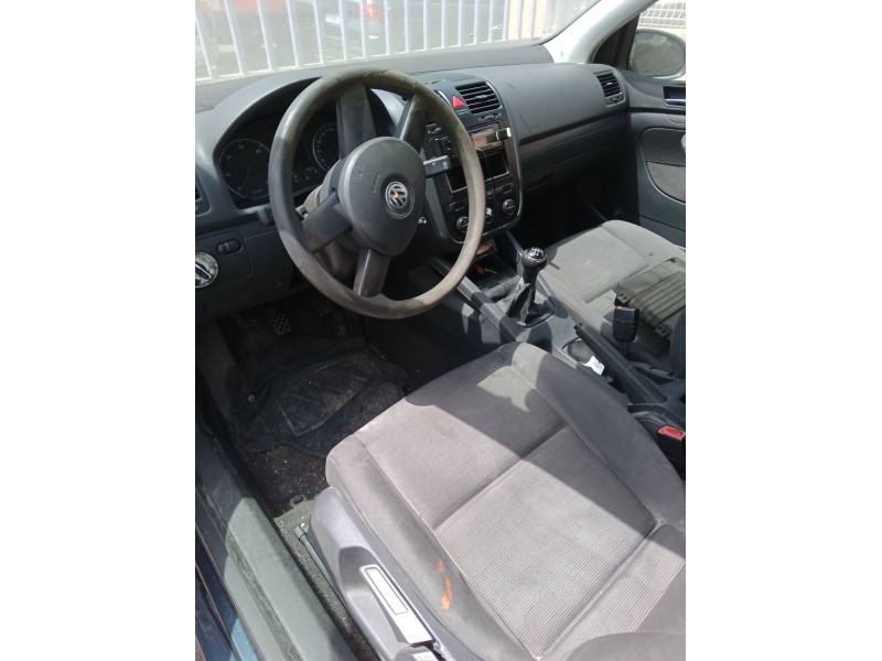volkswagen golf v (1k1) del año 2004