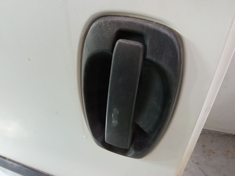 Recambio de puerta lateral corredera derecha para fiat doblo caja/chasis (263_) 1.3 d multijet referencia OEM IAM sin cerradura 