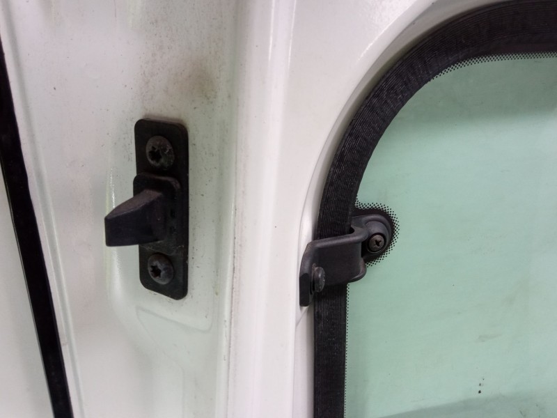 Recambio de puerta lateral corredera derecha para fiat doblo caja/chasis (263_) 1.3 d multijet referencia OEM IAM sin cerradura 