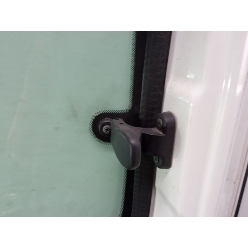 Recambio de puerta lateral corredera derecha para fiat doblo caja/chasis (263_) 1.3 d multijet referencia OEM IAM sin cerradura 