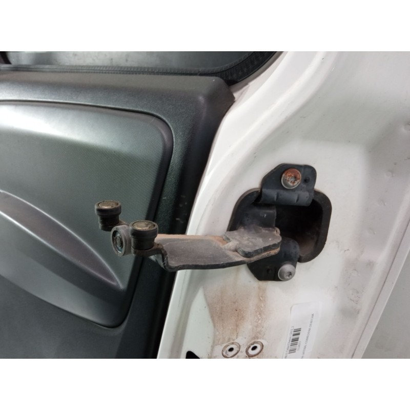 Recambio de puerta lateral corredera derecha para fiat doblo caja/chasis (263_) 1.3 d multijet referencia OEM IAM sin cerradura 