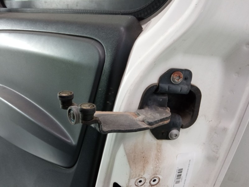 Recambio de puerta lateral corredera derecha para fiat doblo caja/chasis (263_) 1.3 d multijet referencia OEM IAM sin cerradura 