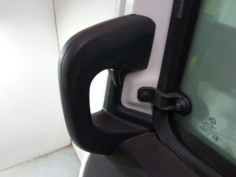 Recambio de puerta lateral corredera derecha para fiat doblo caja/chasis (263_) 1.3 d multijet referencia OEM IAM sin cerradura 