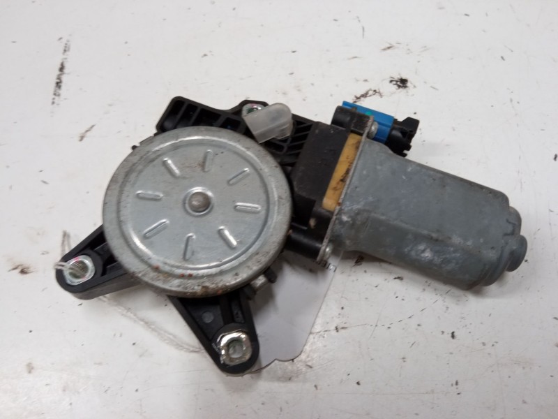 Recambio de motor elevaluna delantero izquierdo para chevrolet captiva (c100, c140) 2.0 d 4wd referencia OEM IAM   