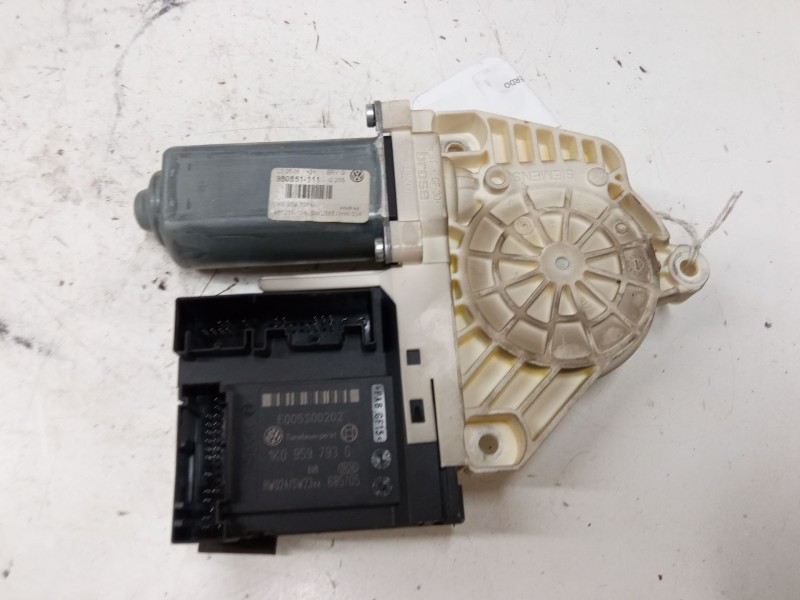 Recambio de motor elevaluna delantero izquierdo para volkswagen passat b6 (3c2) 2.0 tdi referencia OEM IAM 1K0959793G  