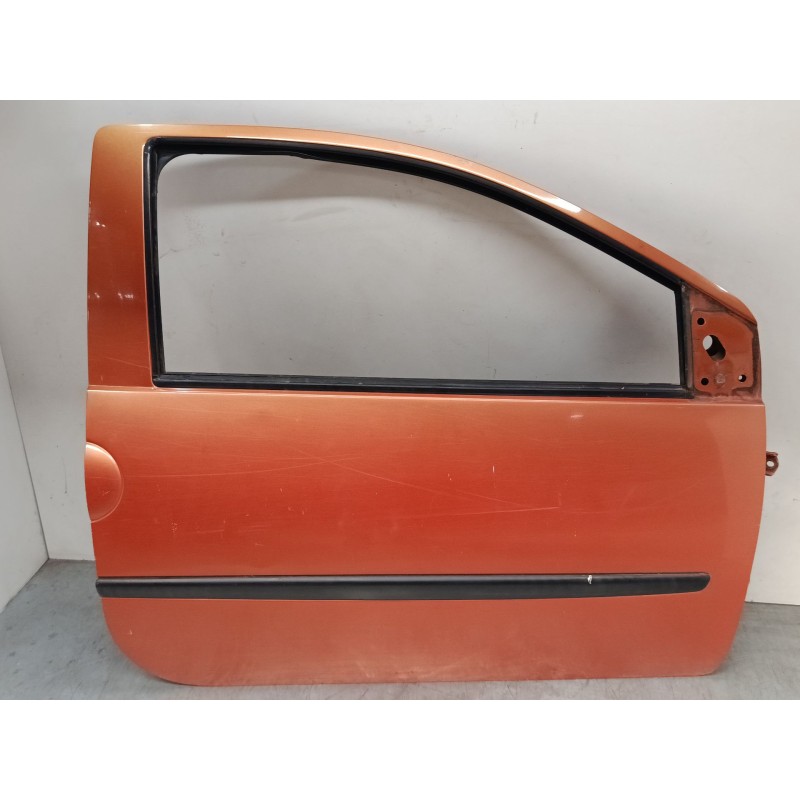 Recambio de puerta delantera derecha para renault twingo ii (cn0_) 1.2 16v (cn04, cn0a, cn0b) referencia OEM IAM 801008682R  