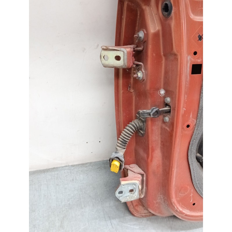 Recambio de puerta delantera derecha para renault twingo ii (cn0_) 1.2 16v (cn04, cn0a, cn0b) referencia OEM IAM 801008682R  
