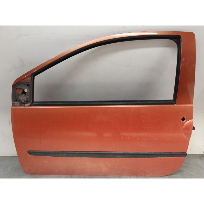 Recambio de puerta delantera izquierda para renault twingo ii (cn0_) 1.2 16v (cn04, cn0a, cn0b) referencia OEM IAM 801010419R  