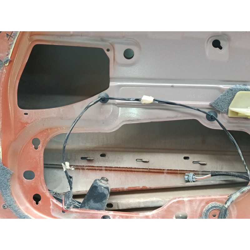Recambio de puerta delantera izquierda para renault twingo ii (cn0_) 1.2 16v (cn04, cn0a, cn0b) referencia OEM IAM 801010419R  