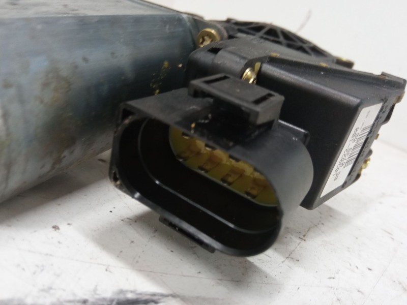 Recambio de motor elevaluna delantero izquierdo para audi a3 (8l1) 1.9 tdi referencia OEM IAM   