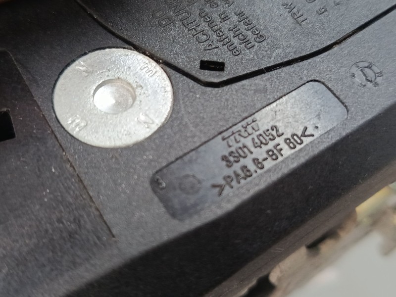 Recambio de cinturon seguridad delantero izquierdo para volkswagen touran (1t1, 1t2) 1.9 tdi referencia OEM IAM 33014052  