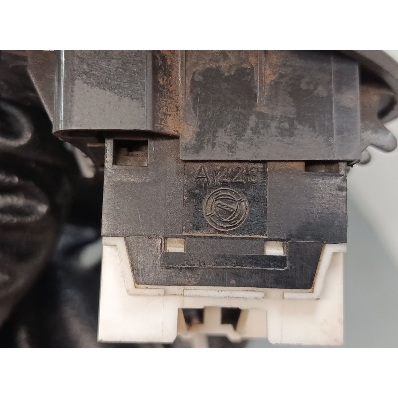 Recambio de mando elevalunas delantero izquierdo para iveco daily iv furgoneta 35s14 c, 35s14 c/p, 35s14 v, 35s14 v/p, 35c14 v,.