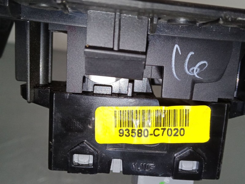 Recambio de mando elevalunas trasero derecho para hyundai i20 ii (gb, ib) 1.2 referencia OEM IAM 93580c7020  