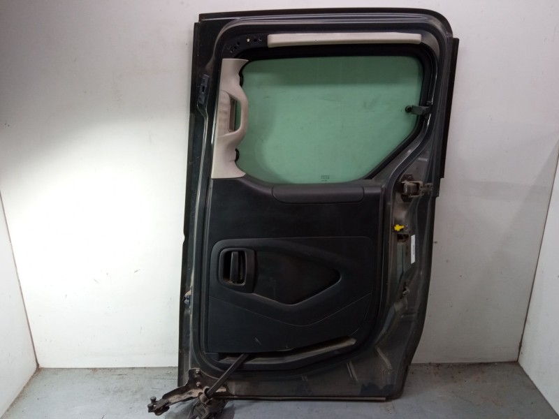 Recambio de puerta lateral corredera derecha para citroën berlingo multispace (b9) 1.6 hdi 90 referencia OEM IAM 9831177480  