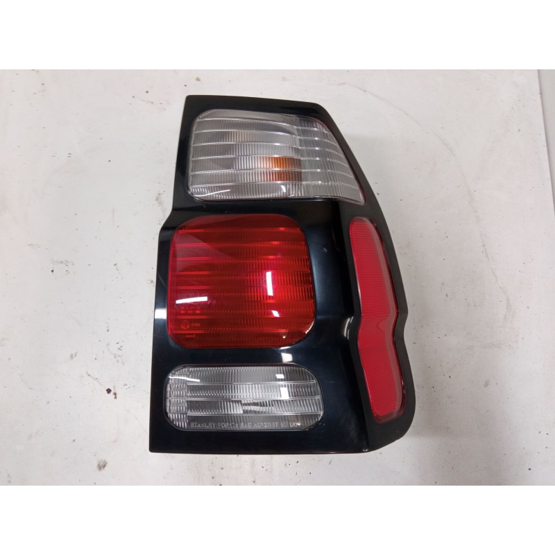Recambio de piloto trasero derecho para mitsubishi montero sport i (k7_, k9_) 2.5 td (k94w, k74t) referencia OEM IAM   