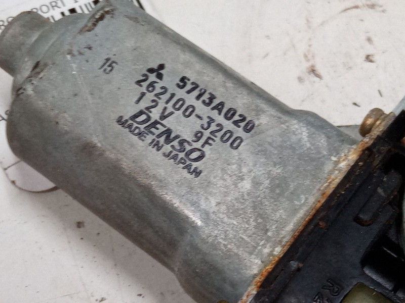 Recambio de elevalunas electrico delantero derecho para mitsubishi montero sport i (k7_, k9_) 2.5 td (k94w, k74t) referencia OEM