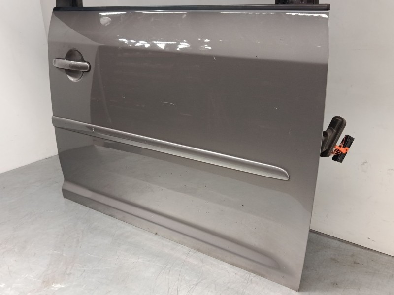 Recambio de puerta delantera derecha para volkswagen touran (1t1, 1t2) 1.9 tdi referencia OEM IAM 1T0831056AA  