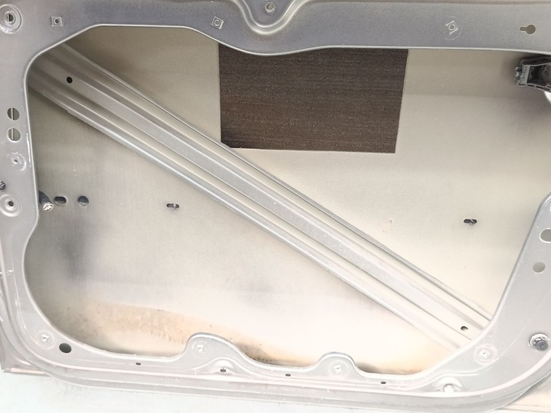 Recambio de puerta delantera derecha para volkswagen touran (1t1, 1t2) 1.9 tdi referencia OEM IAM 1T0831056AA  