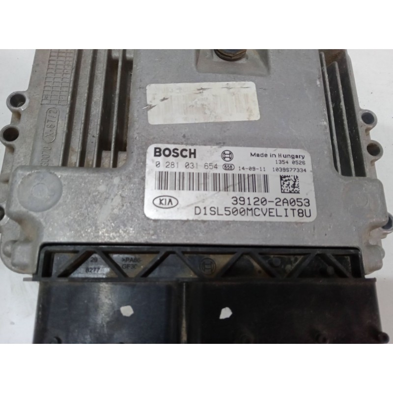 Recambio de centralita motor uce para kia sportage iii (sl) 1.7 crdi referencia OEM IAM 0281031654 39120-2A053 D1SL500MCVELIT8U