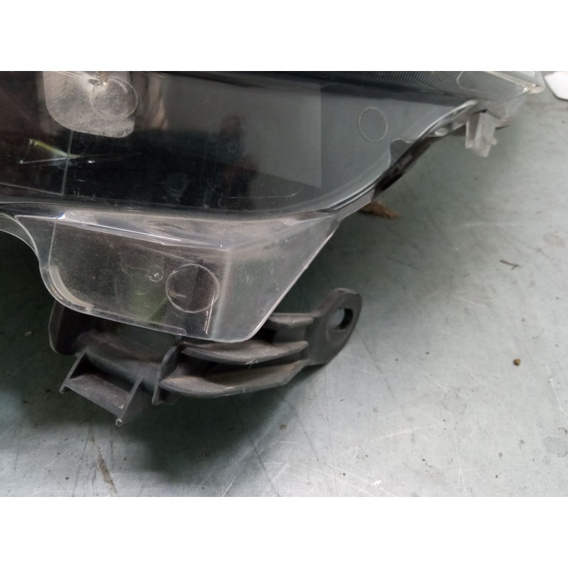 Recambio de faro izquierdo para peugeot 208 i (ca_, cc_) 1.6 hdi / bluehdi 75 referencia OEM IAM 9810805780  