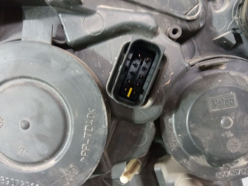 Recambio de faro izquierdo para peugeot 208 i (ca_, cc_) 1.6 hdi / bluehdi 75 referencia OEM IAM 9810805780  