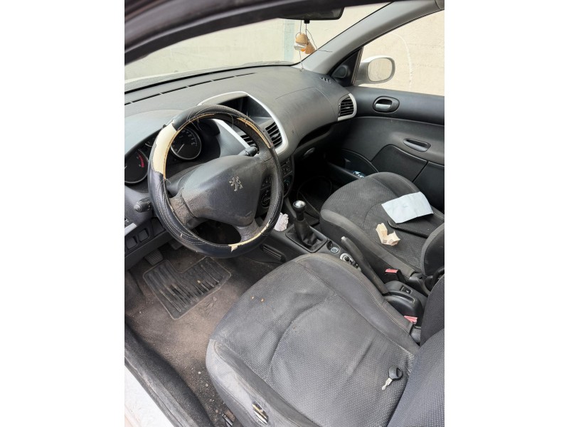 peugeot 206+ (2l_, 2m_) del año 2010