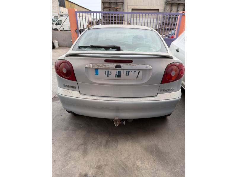 renault megane i coach (da0/1_) del año 2001