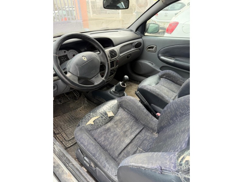 renault megane i coach (da0/1_) del año 2001
