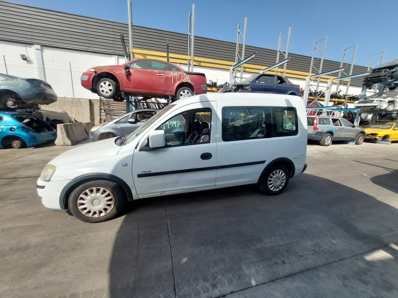 opel combo tour del año 2004