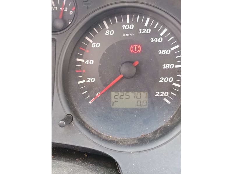 seat ibiza iii (6l1) del año 2003