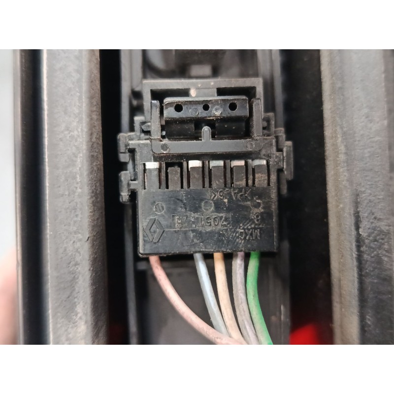 Recambio de piloto trasero izquierdo para renault kangoo express (fc0/1_) d 65 1.9 (fc0e, fc02, fc0j, fc0n) referencia OEM IAM  