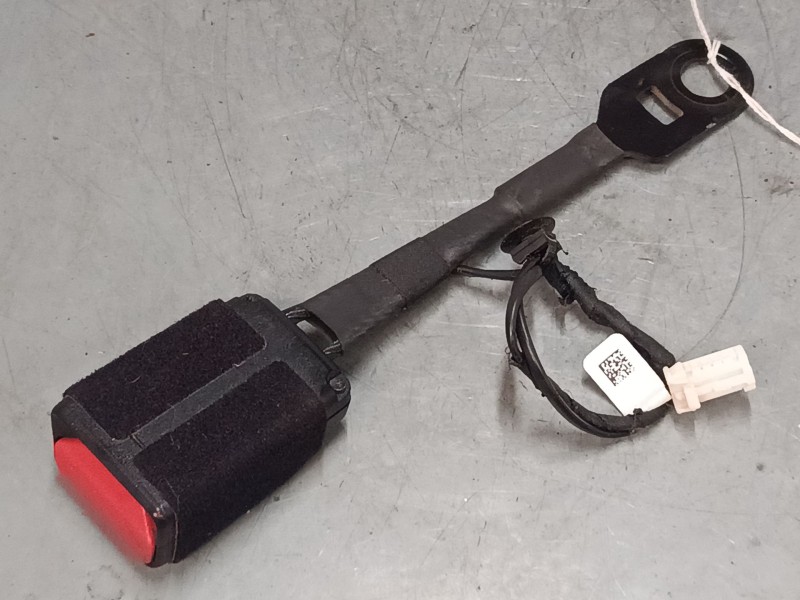 Recambio de anclaje cinturon delantero izquierdo para citroën c3 iii (sx) 1.2 thp 110 referencia OEM IAM   