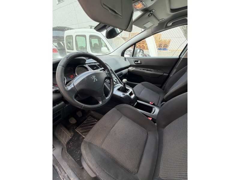 peugeot 5008 (0u_, 0e_) del año 2009