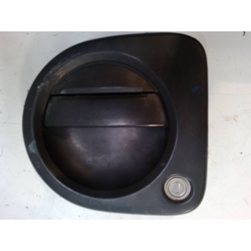 Recambio de maneta exterior puerta delantera izquierda para nissan cabstar (f24m, f24w) 28.11 dci, 32.11 dci, 35.11 dci 2.5 (f24