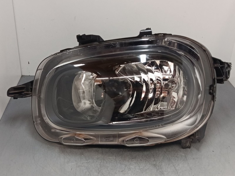 Recambio de faro izquierdo para citroën c3 iii (sx) 1.2 thp 110 referencia OEM IAM 9820059680  