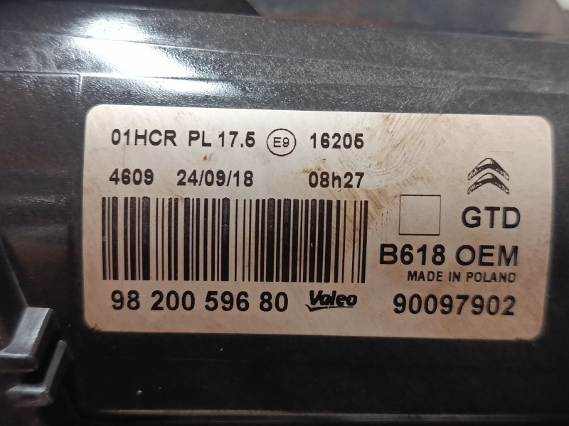 Recambio de faro izquierdo para citroën c3 iii (sx) 1.2 thp 110 referencia OEM IAM 9820059680  