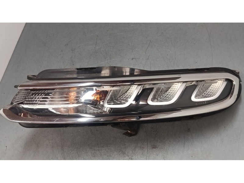 Recambio de faro luz diurna izquierdo para citroën c3 iii (sx) 1.2 thp 110 referencia OEM IAM 9823313080  