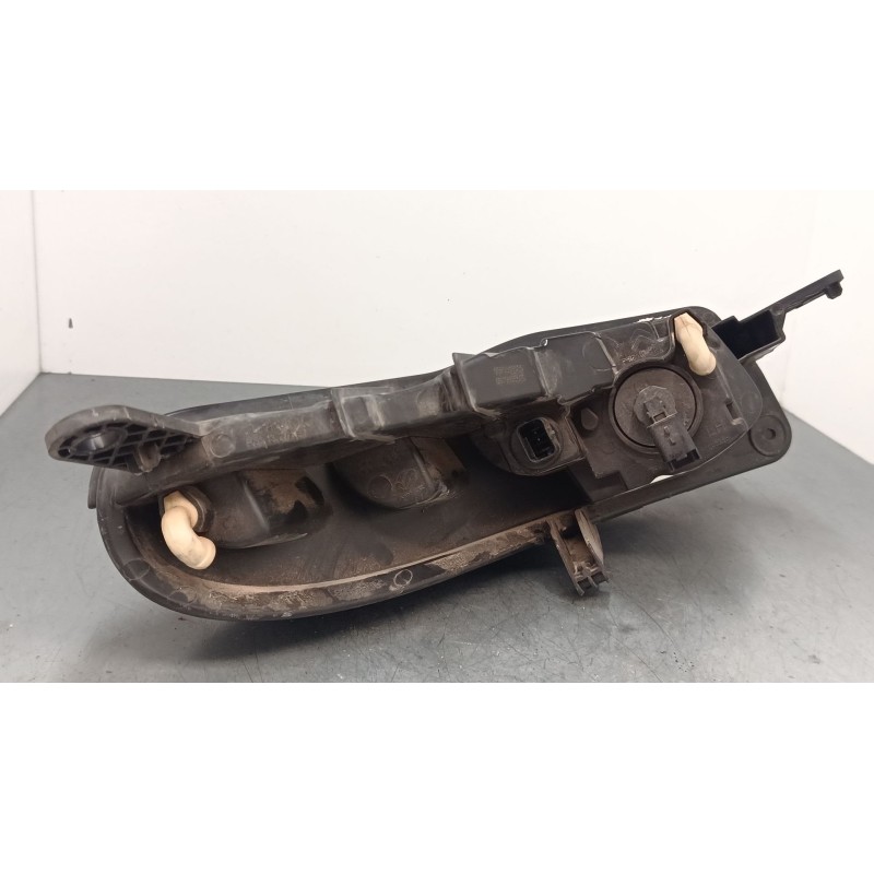 Recambio de faro luz diurna izquierdo para citroën c3 iii (sx) 1.2 thp 110 referencia OEM IAM 9823313080  