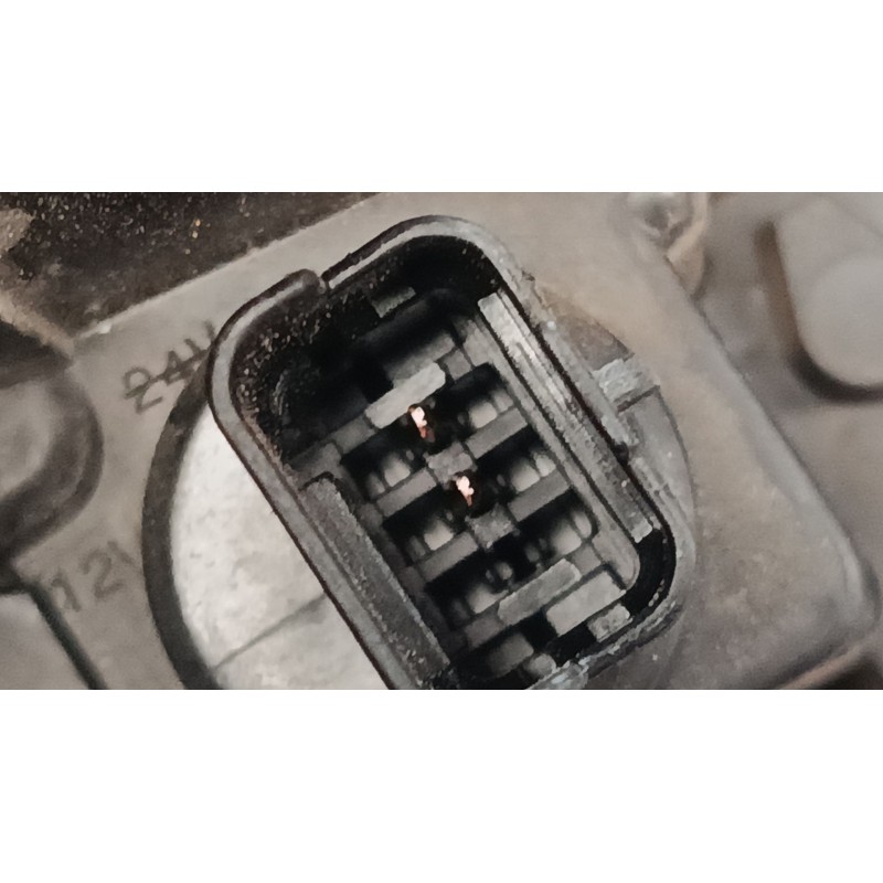 Recambio de faro luz diurna izquierdo para citroën c3 iii (sx) 1.2 thp 110 referencia OEM IAM 9823313080  