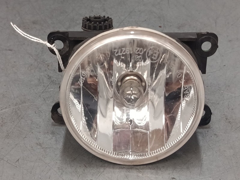 Recambio de faro antiniebla izquierdo para citroën c3 iii (sx) 1.2 thp 110 referencia OEM IAM 9685425180  