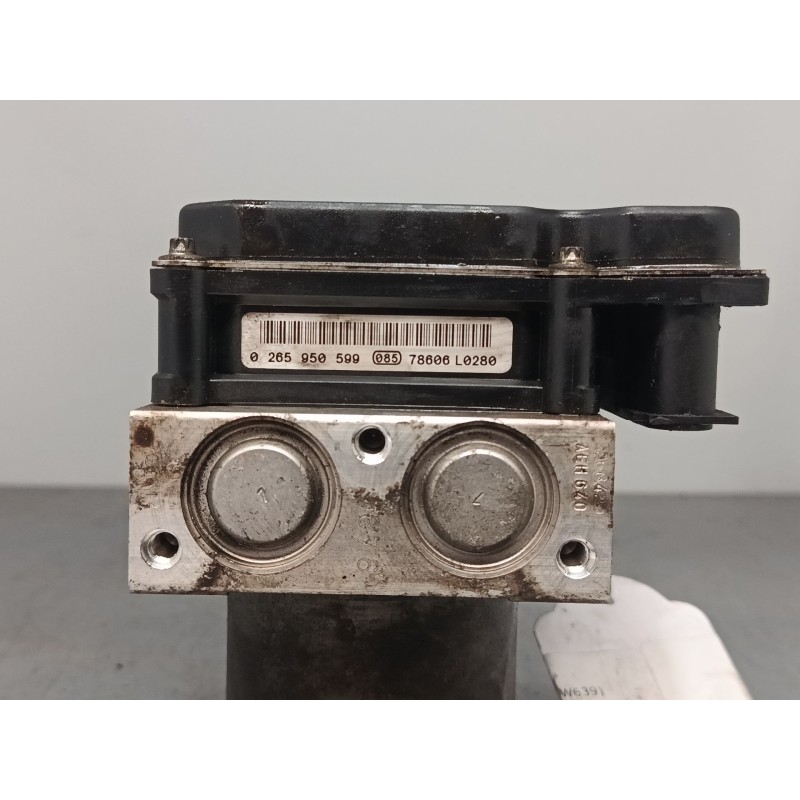 Recambio de abs para mercedes-benz vito / mixto furgoneta (w639) 109 cdi (639.601, 639.603, 639.605) referencia OEM IAM A0014461