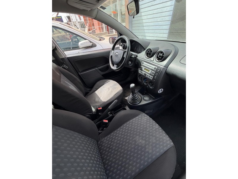 ford fiesta v (jh_, jd_) del año 2004