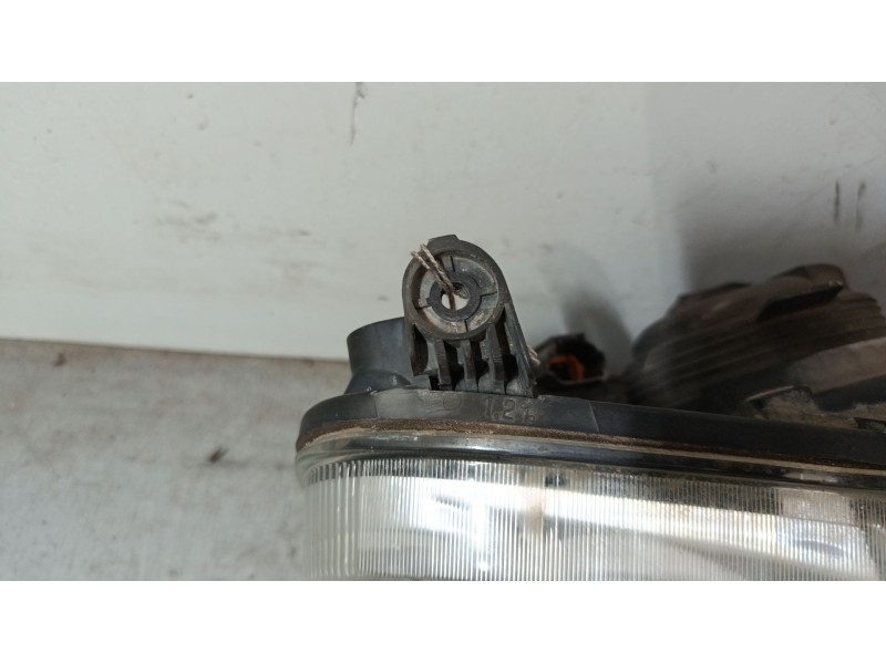 Recambio de faro derecho para nissan micra ii (k11) 1.0 i 16v referencia OEM IAM 260106F620  