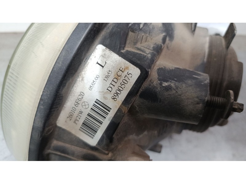 Recambio de faro derecho para nissan micra ii (k11) 1.0 i 16v referencia OEM IAM 260106F620  