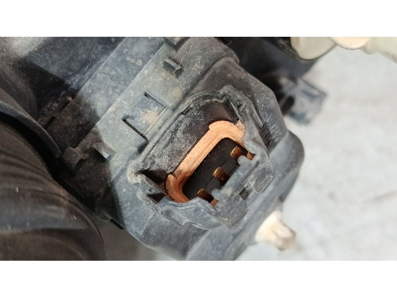 Recambio de faro derecho para nissan micra ii (k11) 1.0 i 16v referencia OEM IAM 260106F620  
