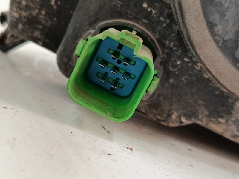 Recambio de faro izquierdo para ford fusion (ju_) 1.6 tdci referencia OEM IAM   
